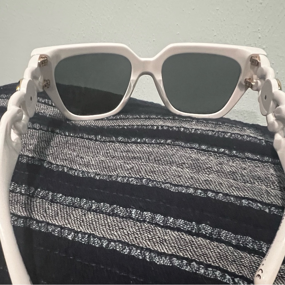 Authentic Versace Sunglasses Missing Small Medusa - image 5